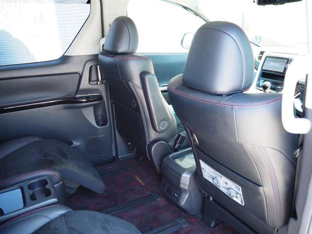 トヨタ ヴェルファイア ２．４ Ｚ ゴールデンアイズＩＩ H25年 (関東) 99