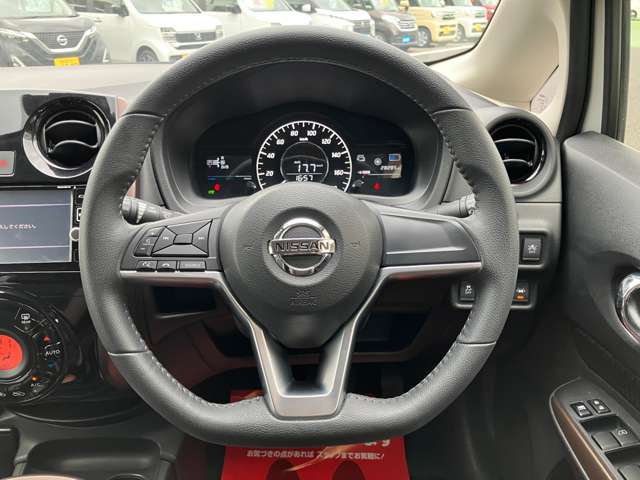 日産 ノート １．２ Ｅ－ＰＯＷＥＲ メダリスト H29年 (関東) 99