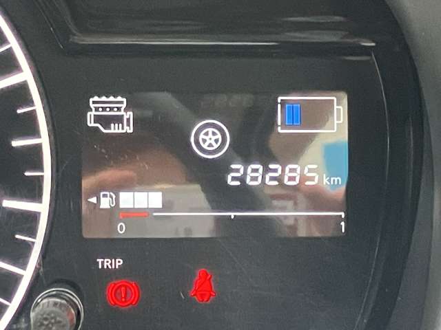 日産 ノート １．２ Ｅ－ＰＯＷＥＲ メダリスト H29年 (関東) 99