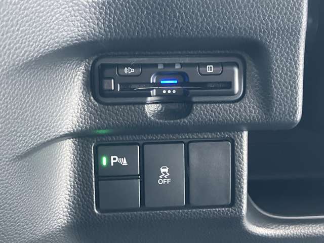 ホンダ Ｎ　ＢＯＸ カスタム ６６０ Ｌ R5年 (関東) 99