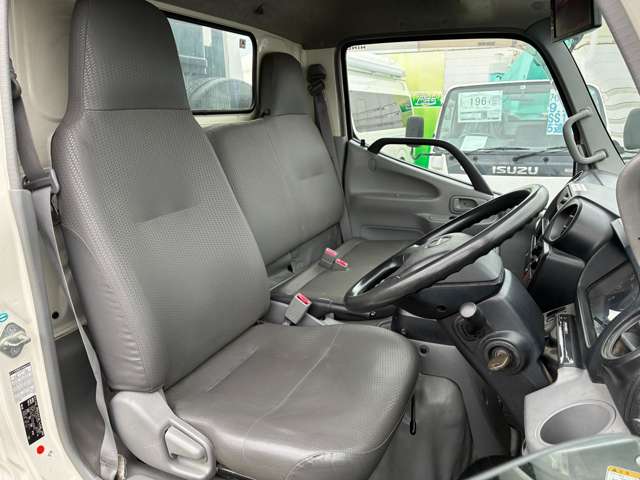 日野自動車 デュトロ ４．０Ｄターボ H26年 (関東) 99