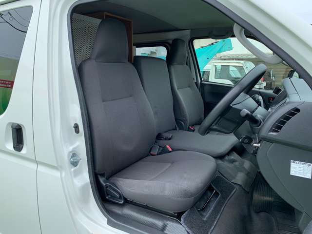 トヨタ ハイエースバン ３．０ ＤＸ ロング ディーゼルターボ ４ＷＤ H29年 (関東) 99