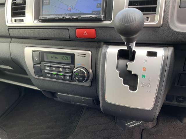 トヨタ ハイエースバン ２．８ スーパーＧＬ ロング ディーゼルターボ R3年 (関東) 99