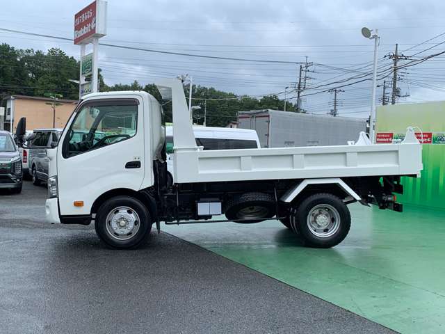 日野自動車 デュトロ ４．０Ｄターボ H28年 (関東) 99