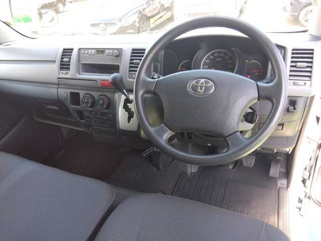 トヨタ ハイエースバン ３．０ ＤＸ ロング ディーゼルターボ H25年 (関東) 99