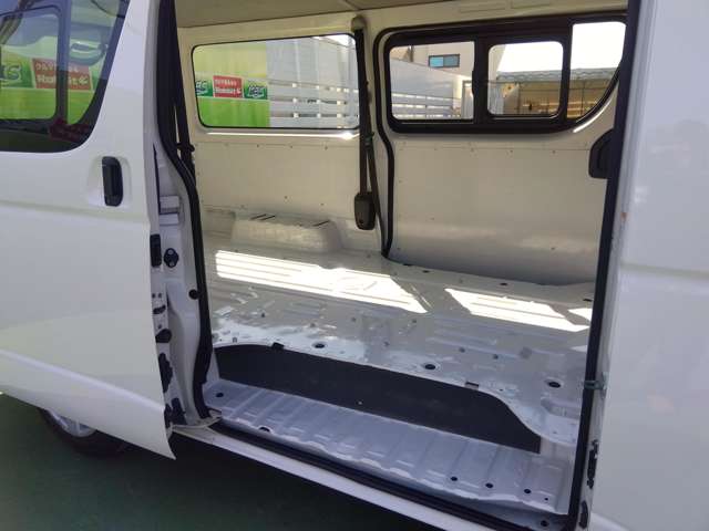 トヨタ ハイエースバン ２．８ ＤＸ ロング ディーゼルターボ H30年 (関東) 99
