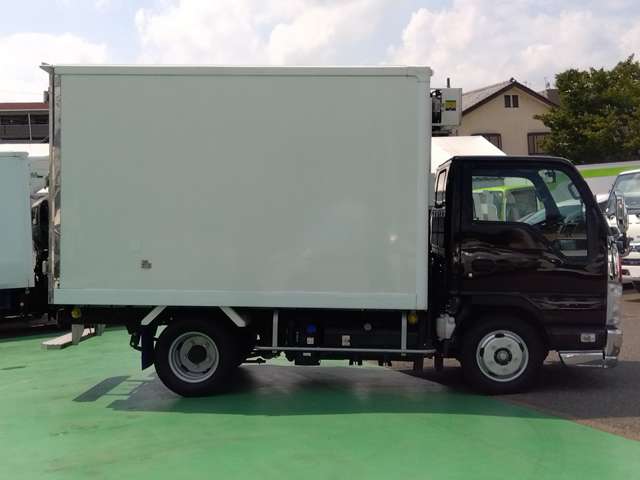 日産 アトラス ３．０Ｄターボ R4年 (関東) 99
