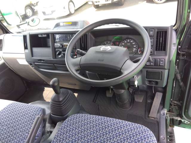 日産 アトラス ３．０Ｄターボ R4年 (関東) 99