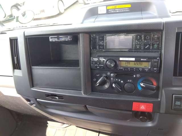 日産 アトラス ３．０Ｄターボ R4年 (関東) 99