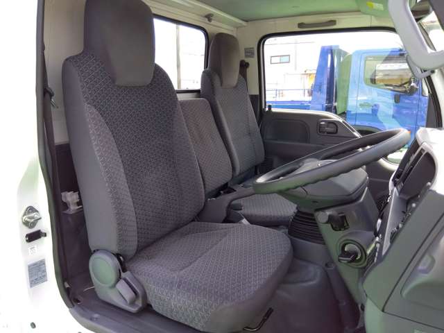 マツダ タイタン ３．０Ｄターボ R2年 (関東) 99