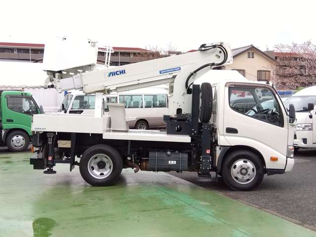 日野自動車 デュトロ ４．０Ｄターボ H27年 (関東) 99