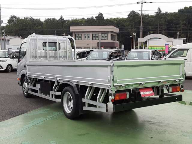 日野自動車 デュトロ ４．０Ｄターボ R1年 (関東) 99