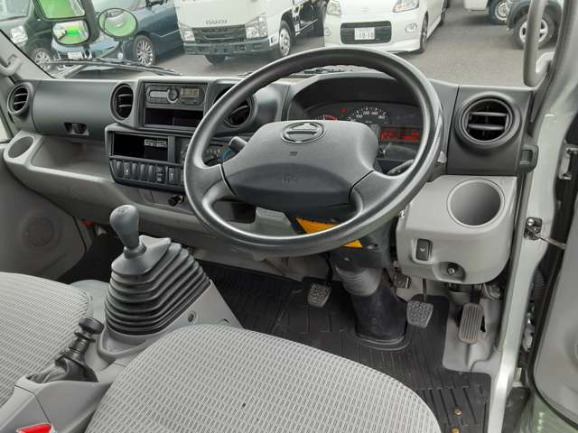日野自動車 デュトロ ４．０Ｄターボ R1年 (関東) 99