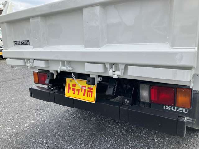 いすゞ エルフ 積載３Ｔ H29年 (関東) 99