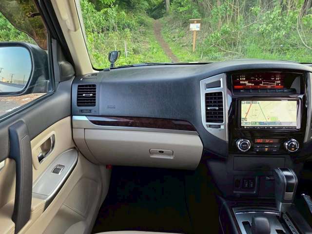 三菱 パジェロ ３．２ ロング エクシード ディーゼルターボ ４ＷＤ H27年 (関東) 99