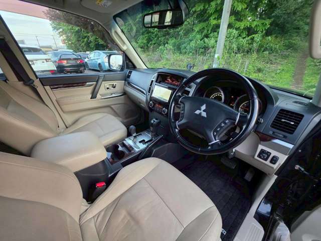 三菱 パジェロ ３．２ ロング エクシード ディーゼルターボ ４ＷＤ H27年 (関東) 99
