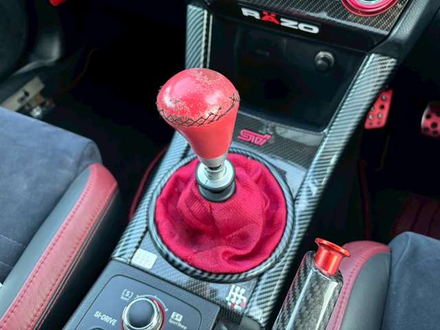 スバル ＷＲＸ　ＳＴＩ ＳＴＩ ２．０ タイプＳ ４ＷＤ H26年 (関東) 99