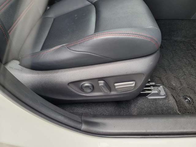 トヨタ ＲＡＶ４　ＰＨＶ ２．５ Ｇ Ｚ Ｅ－ＦＯＵＲ ４ＷＤ R3年 (関東) 99