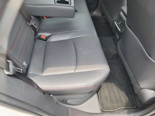 トヨタ ＲＡＶ４　ＰＨＶ ２．５ Ｇ Ｚ Ｅ－ＦＯＵＲ ４ＷＤ R3年 (関東) 99