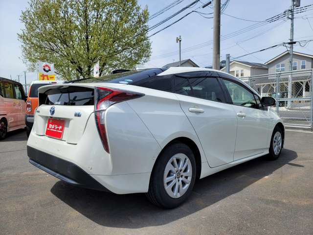 トヨタ プリウス １．８ Ｓ セーフティ プラス H29年 (関東) 99