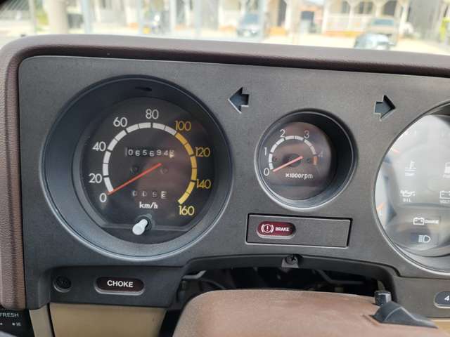 トヨタ ランドクルーザー７０ ４．２ 観音扉 ４ＷＤ S58年 (関東) 99