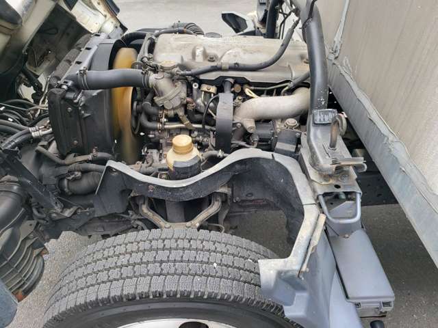 三菱フソウ キャンター 積載２０００ＫＧ H18年 (関東) 99