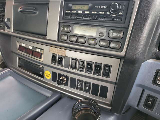 日野自動車 プロフィア ハイジャッキローダー H21年 (関東) 99