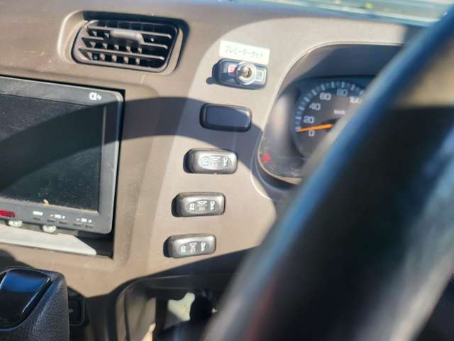 三菱フソウ ローザ ４ＷＤ H22年 (関東) 99