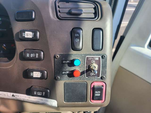 三菱フソウ ローザ ４ＷＤ H22年 (関東) 99
