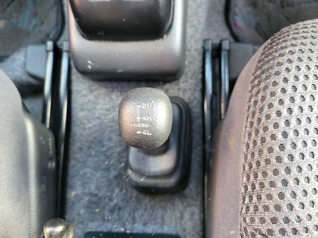 スズキ ジムニー ６６０ ワイルドウインド ４ＷＤ H14年 (関東) 99