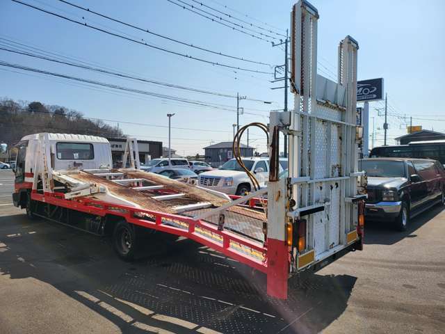いすゞ フォワード キャリアカー２台積ミ H14年 (関東) 99