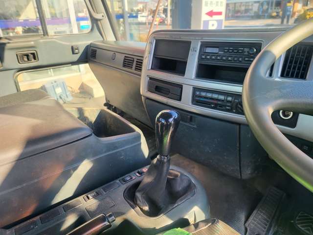 ＵＤトラックス コンドル コンドルミキサー車 H14年 (関東) 99