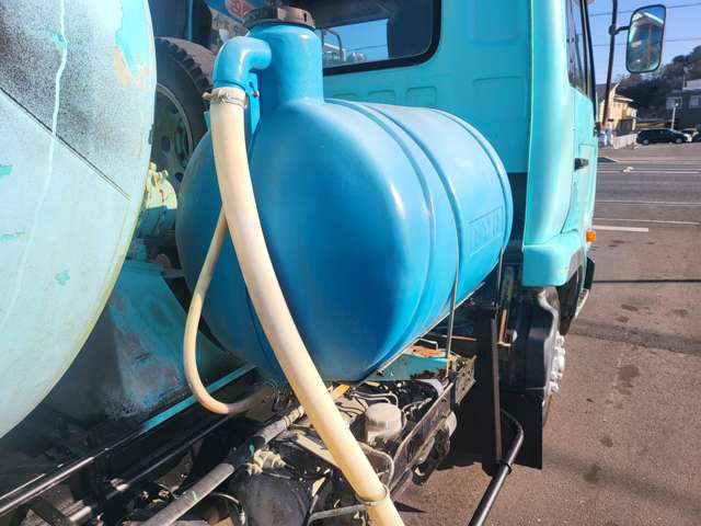 ＵＤトラックス コンドル コンドルミキサー車 H14年 (関東) 99