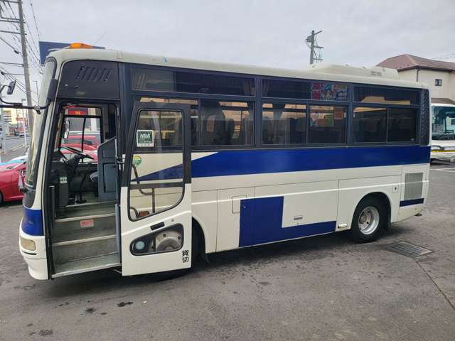 三菱フソウ エアロミディ ２６人乗リ H11年 (関東) 99