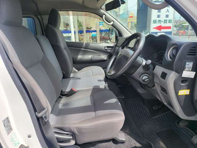 日産 ＮＶ３５０キャラバン ２．５ ＤＸ ロングボディ ディーゼルターボ H27年 (関東) 99