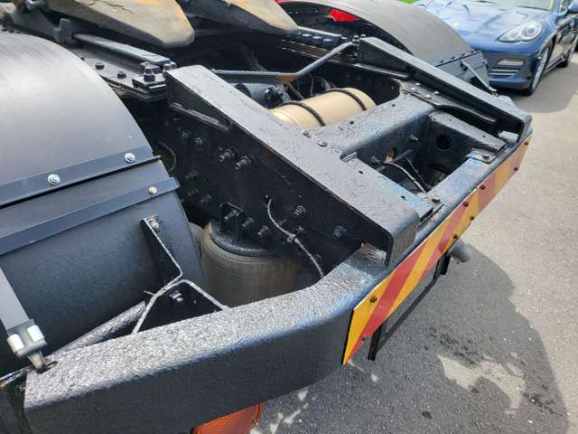 日野自動車 プロフィア トラクターヘッド H29年 (関東) 99