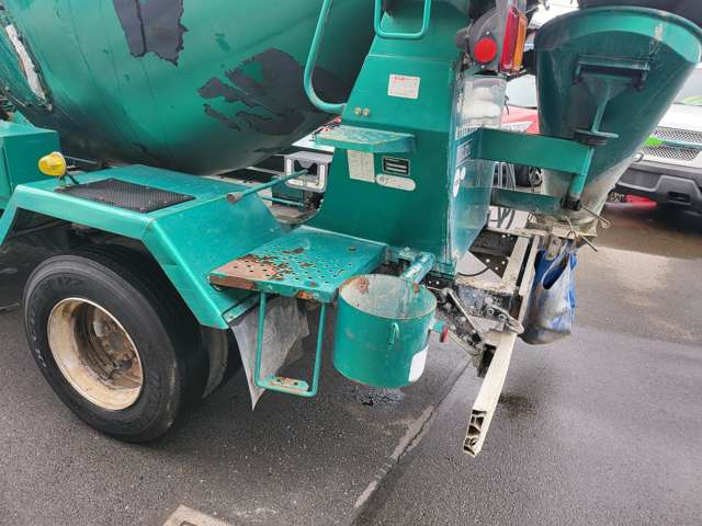 いすゞ ジャストン コンクリートミキサー車 クラッチ無シ H17年 (関東) 99