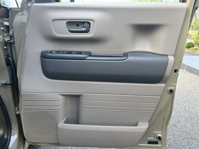 ホンダ Ｎ　ＢＯＸ ジョイ ６６０ ２トーン R8年 (関東) 99