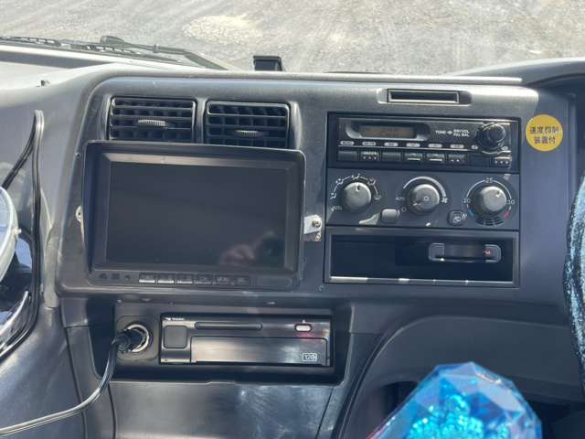 三菱フソウ スーパーグレート ８．８Ｔ H26年 (関東) 99