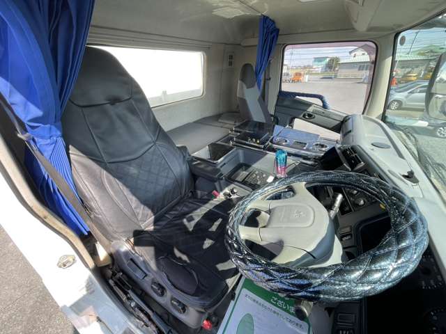 三菱フソウ スーパーグレート ８．８Ｔ H26年 (関東) 99