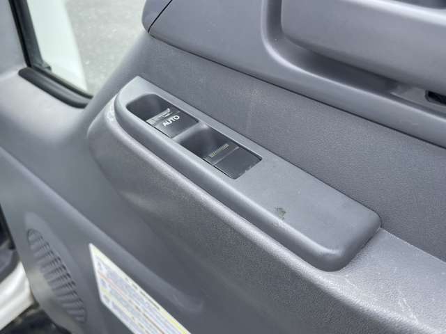 日産 アトラス ３．０ ダブルキャブ スーパーロー ディーゼルターボ R2年 (関東) 99