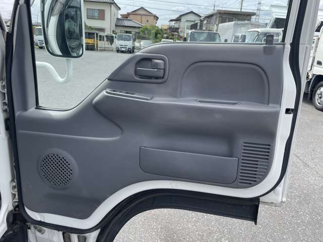 いすゞ エルフ ３．０ フルフラットロー ディーゼルターボ H30年 (関東) 99