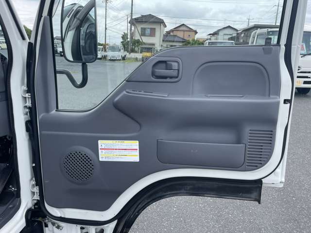 日産 アトラス ３．０ フルスーパーロー ディーゼルターボ R3年 (関東) 99