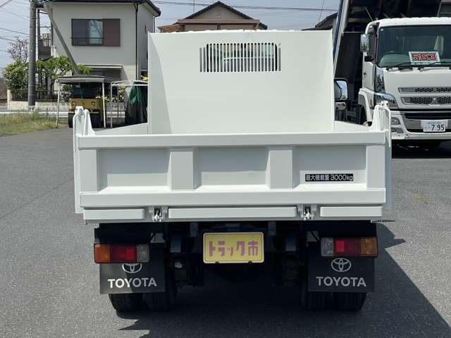 トヨタ ダイナ ３Ｔ 全低床強化ダンプ H29年 (関東) 99