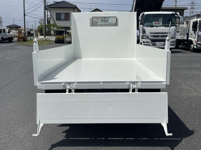 トヨタ ダイナ ３Ｔ 全低床強化ダンプ H29年 (関東) 99