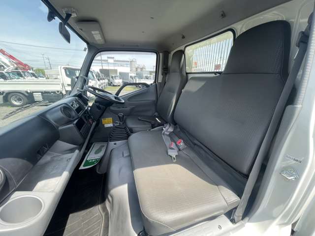 トヨタ ダイナ ３Ｔ 全低床強化ダンプ H29年 (関東) 99