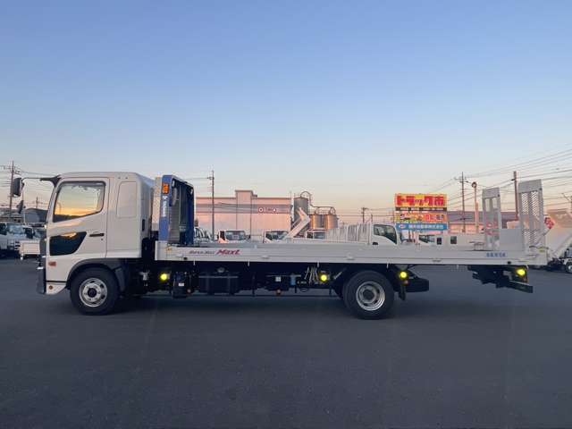 日野自動車 レンジャー ２．４５Ｔ R5年 (関東) 99