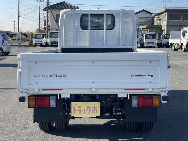 日産 アトラス １．９ フルフラットロー R7年 (関東) 99