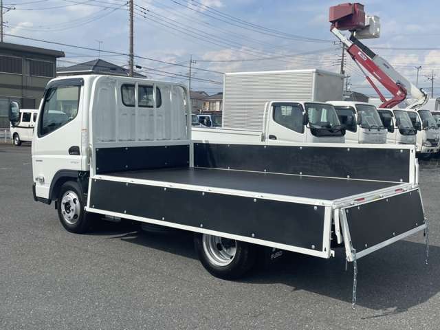 三菱フソウ キャンター ３．０ 全低床 ディーゼルターボ R7年 (関東) 99