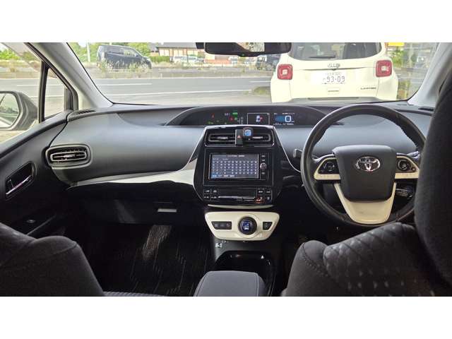 トヨタ プリウス １．８ Ｓ セーフティ プラス H30年 (関東) 99